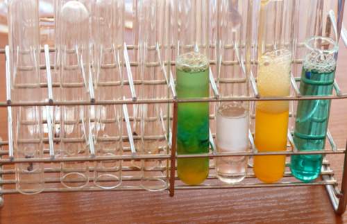 QQ20260104-124001.jpg 2026 年一季度化工行业观察:工业转型、原料波动与机械升级的协同发展 中国化工网,okmart.com