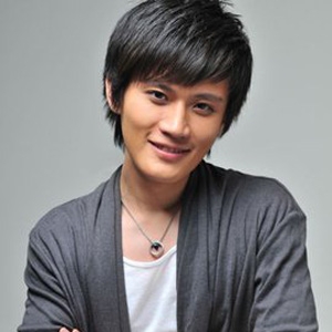 雷诺儿的英文名