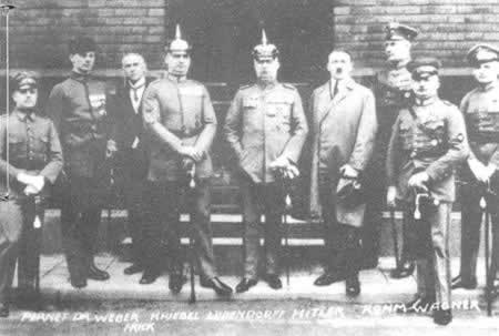 希特勒发动“啤酒店庆祝”