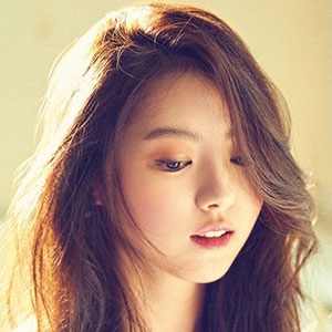 林娜荣的英文名