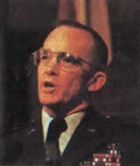 被意大利红色旅扣押42天的美国将军多齐尔获救