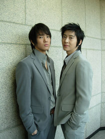 Fly To The Sky的英文名