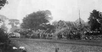 齐柏林飞艇在空袭伦敦时被击落