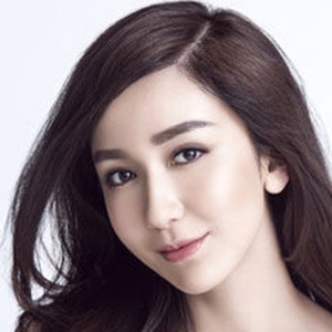 娄艺潇的英文名